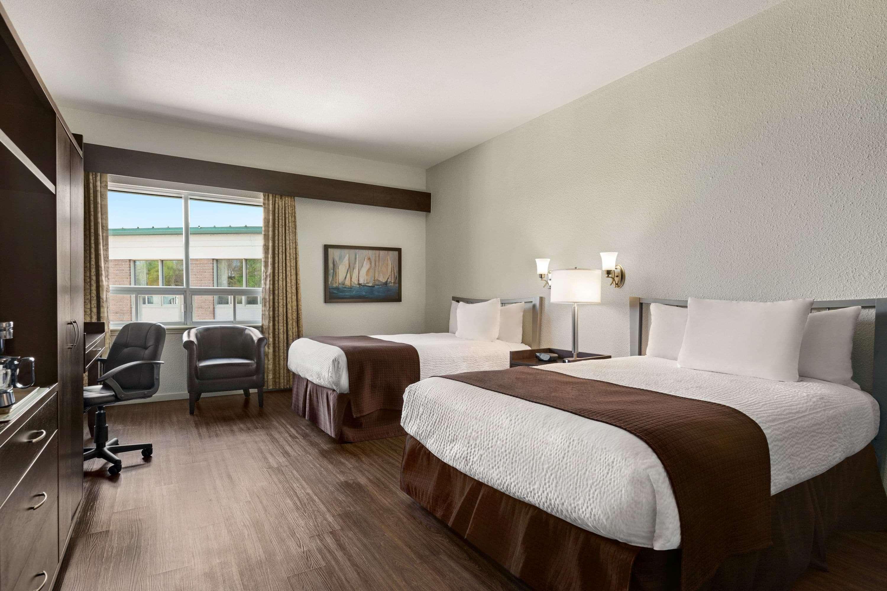 Days Inn By Wyndham Montmagny Exteriör bild
