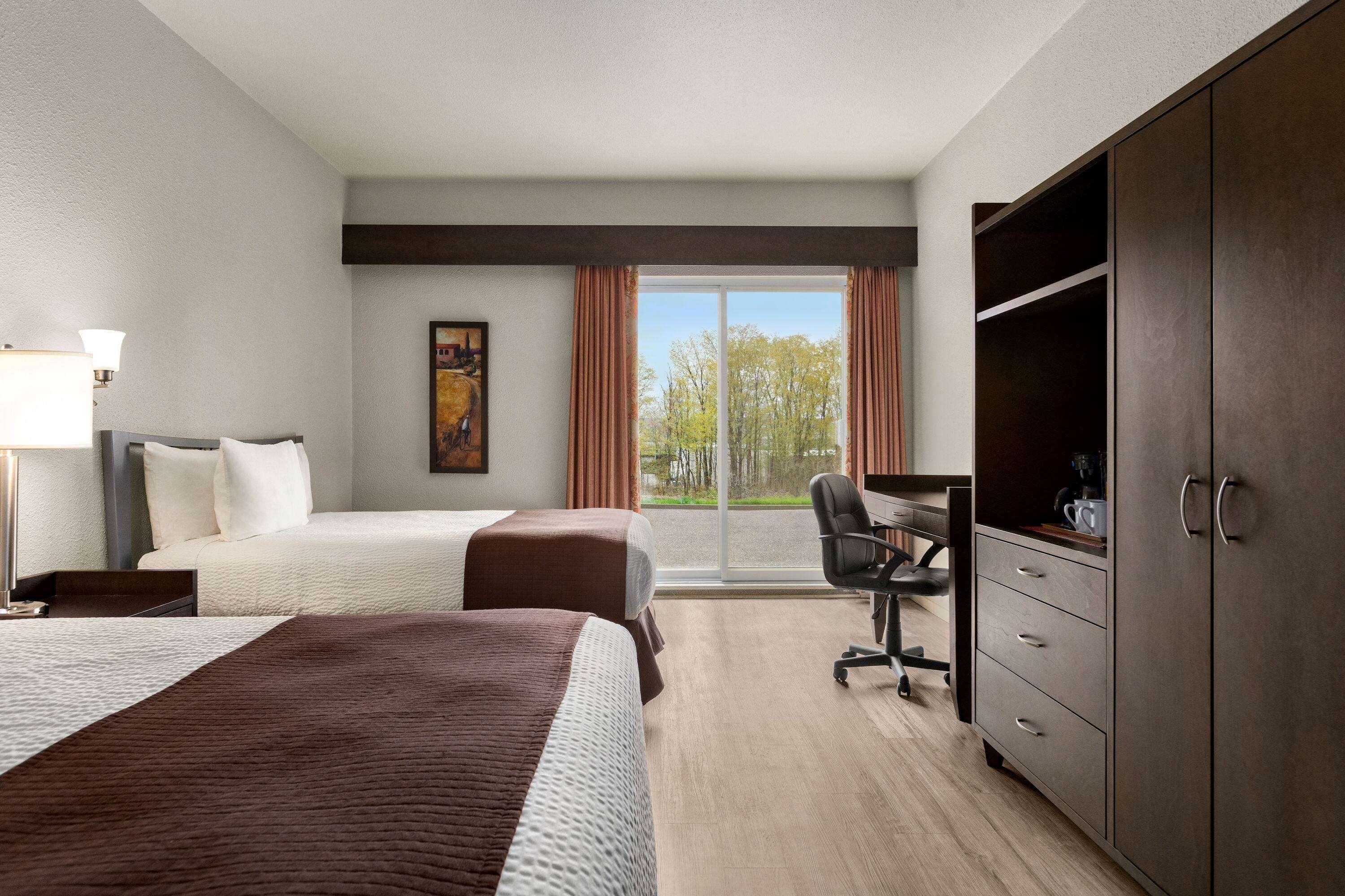 Days Inn By Wyndham Montmagny Exteriör bild