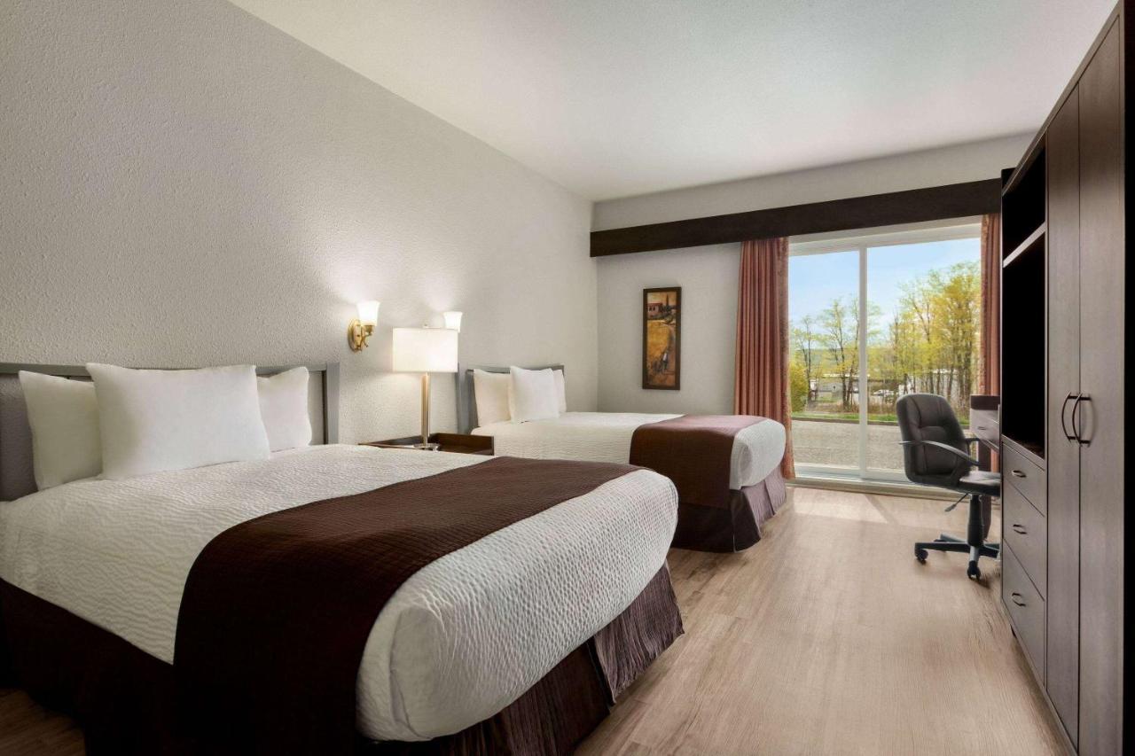Days Inn By Wyndham Montmagny Exteriör bild